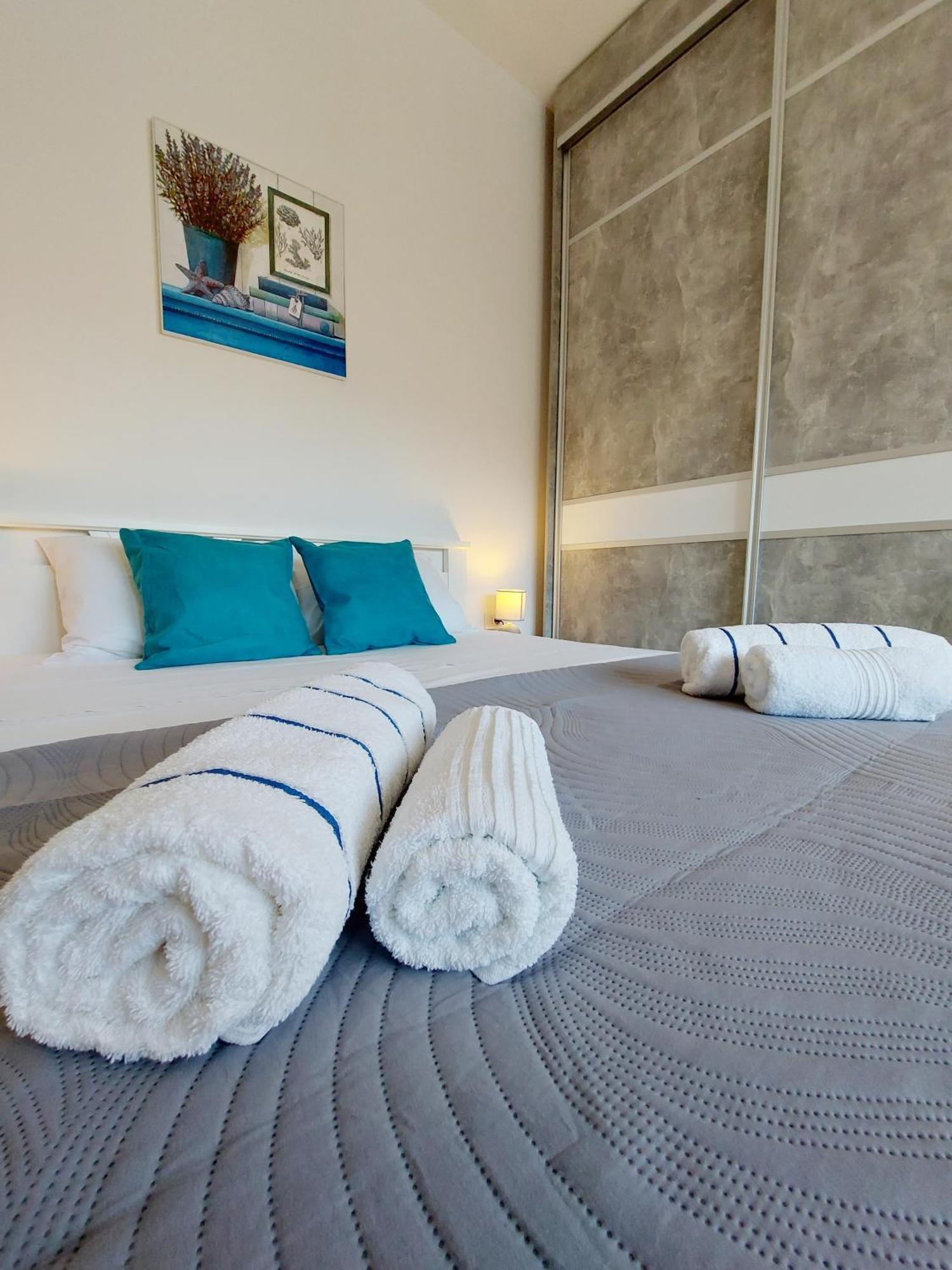 The Circle Apartment Skopje Luaran gambar